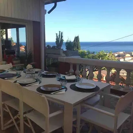 فيلة Bellevue مينتون